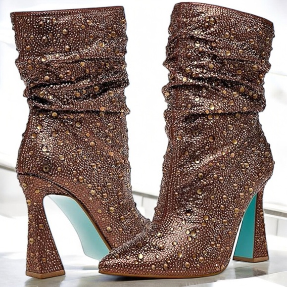 NWT Blue by Betsey Johnson Women's Mac Ankle Boot - Picture 5 of 16